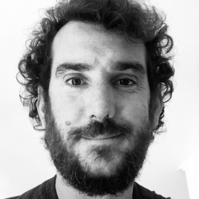 Portrait de Benoit, co-fondateur du Studio Ouat à La Rochelle