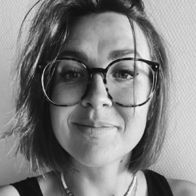 Portrait de Mélanie, co-fondatrice du Studio Ouat à La Rochelle